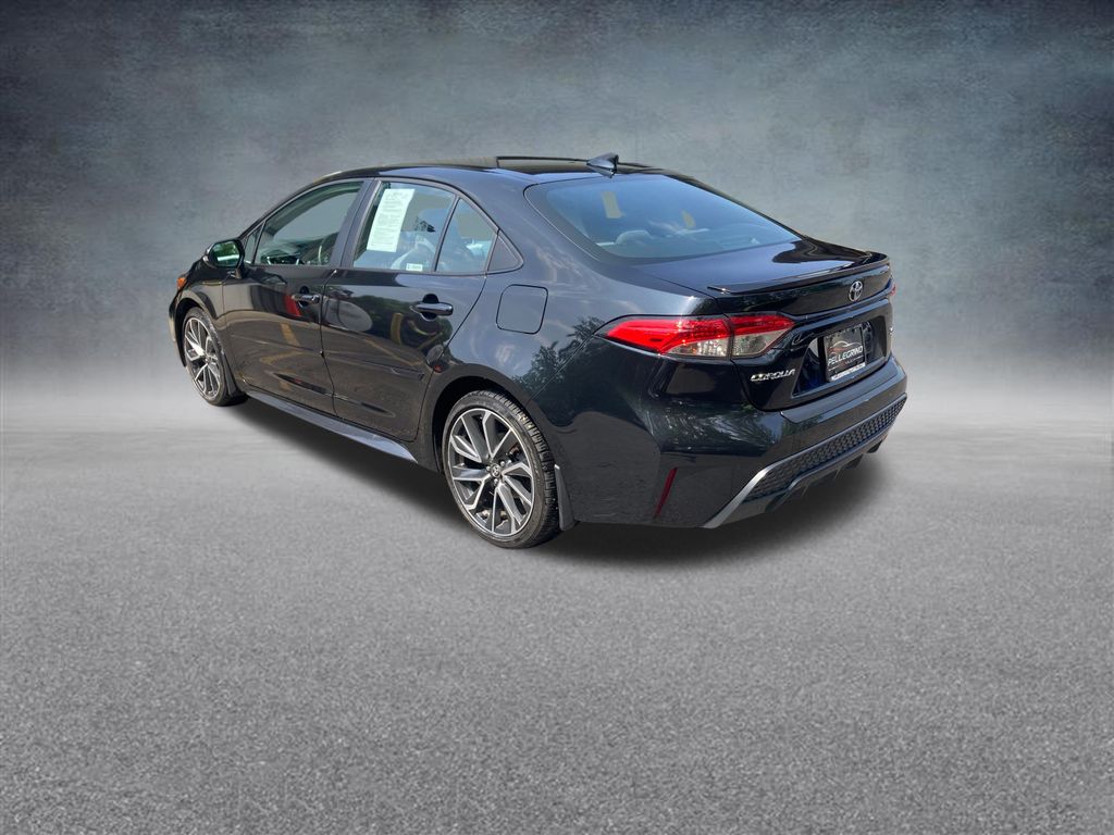 2022 Toyota Corolla SE photo 3