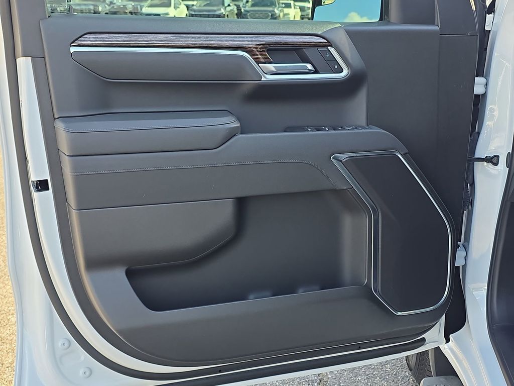 2025 GMC Sierra 1500 SLE - Photo 22