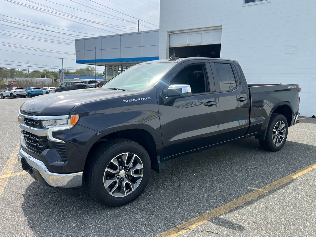 2022 Chevrolet Silverado 1500 LT - Photo 10