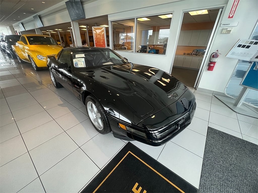 Used 1995 Chevrolet Corvette ZR1 (STD is Estimated) Coupe