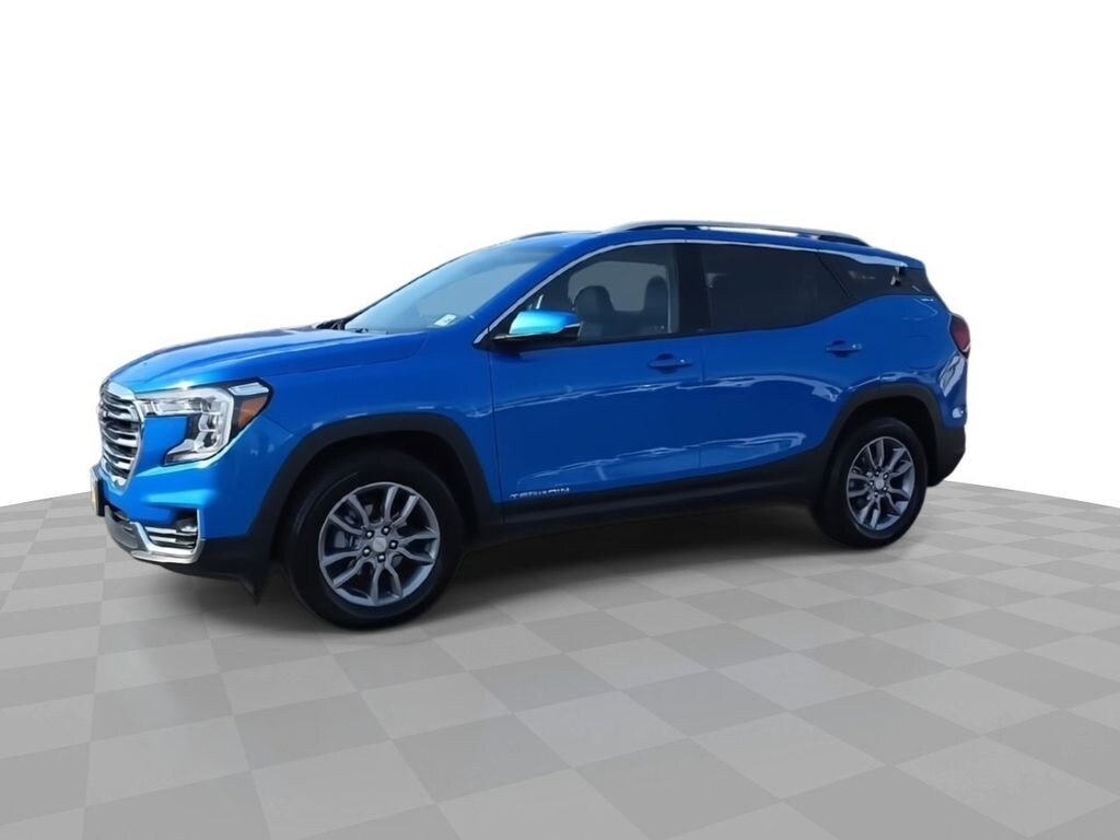 Used 2024 GMC Terrain SLT SUV