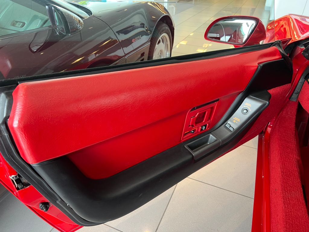 1990 Chevrolet Corvette - Photo 11