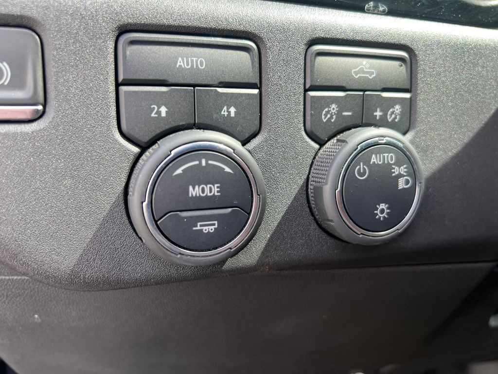2022 Chevrolet Silverado 1500 LT - Photo 18