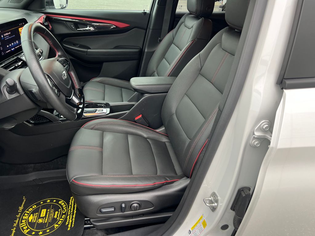 2025 Chevrolet Trailblazer RS - Photo 11