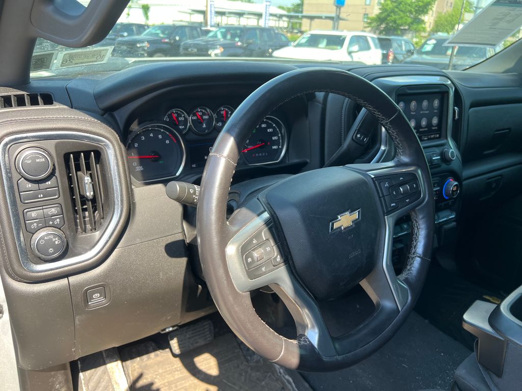 2022 Chevrolet Silverado 2500HD LT - Photo 9