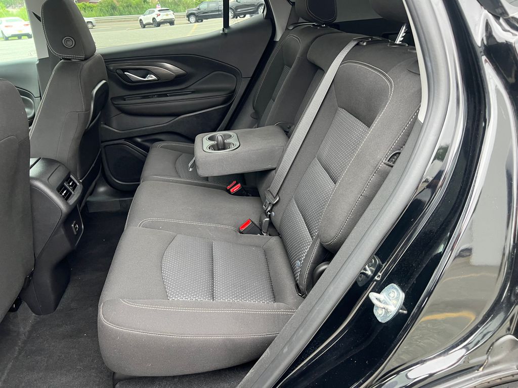 2023 GMC Terrain SLE - Photo 20