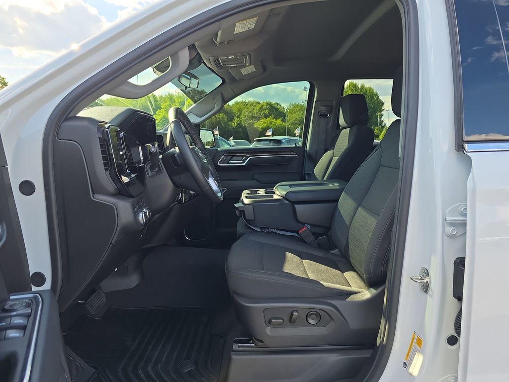 2025 GMC Sierra 1500 SLE - Photo 19
