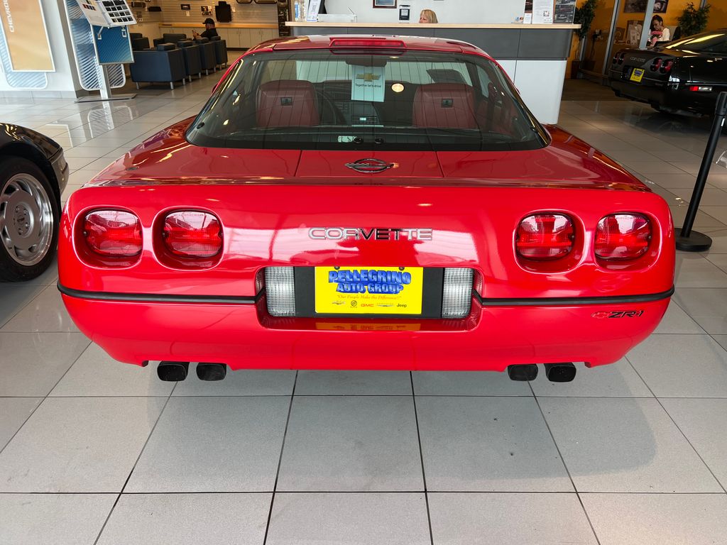 1990 Chevrolet Corvette - Photo 6