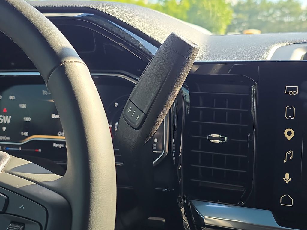 2025 GMC Sierra 1500 SLE - Photo 16