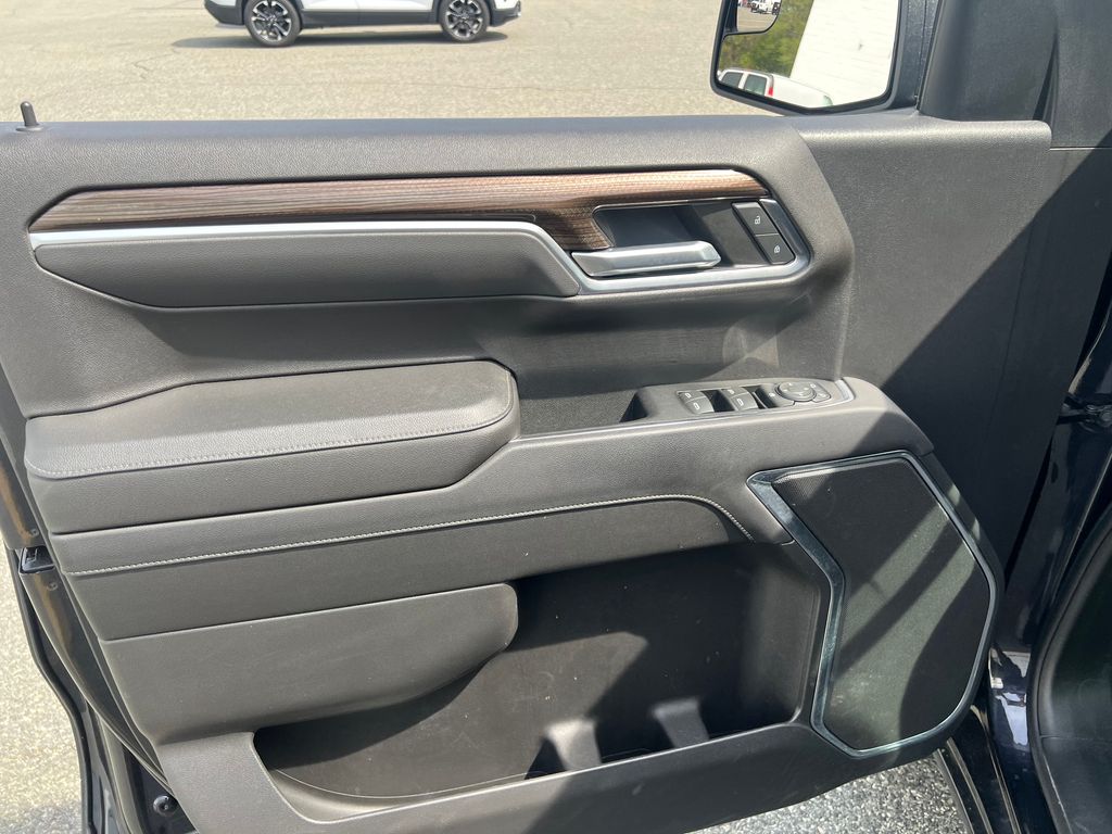 2022 Chevrolet Silverado 1500 LT - Photo 13
