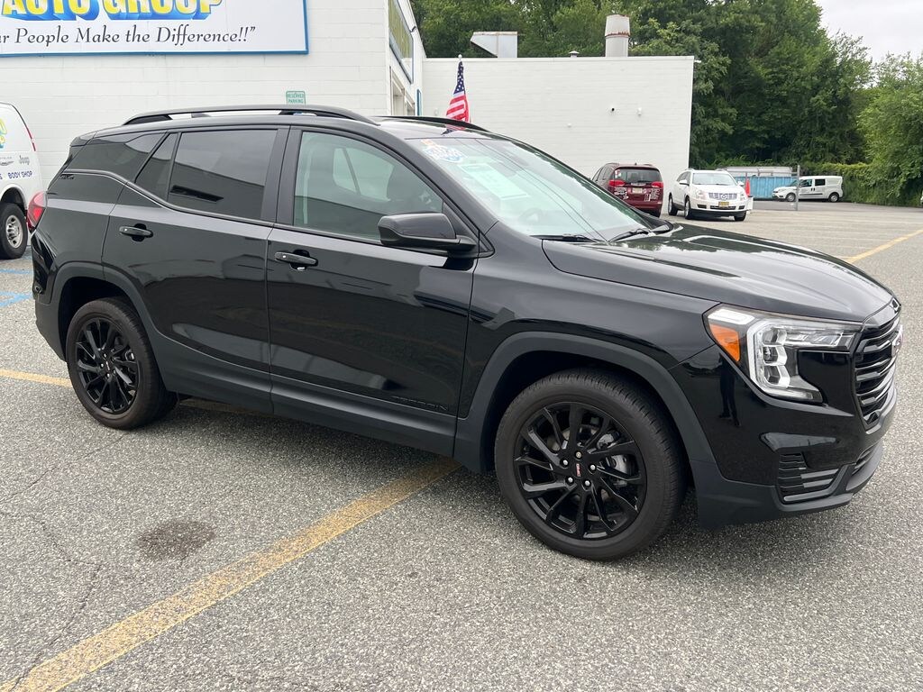 Certified 2023 GMC Terrain SLE SUV