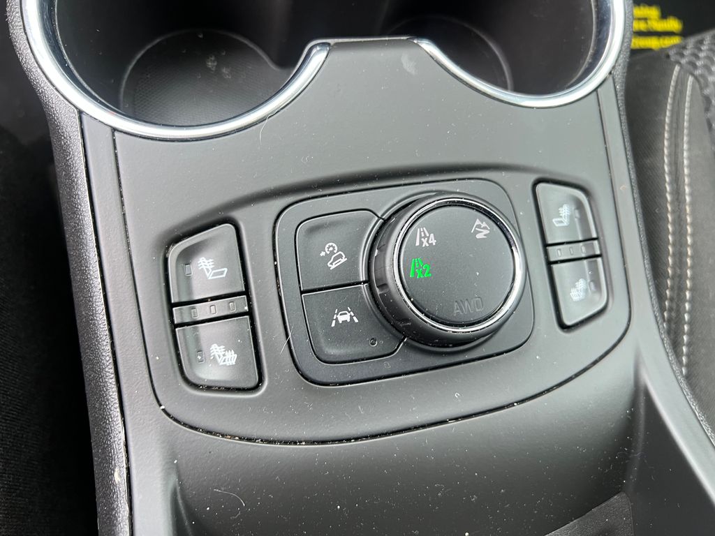2023 GMC Terrain SLE - Photo 18