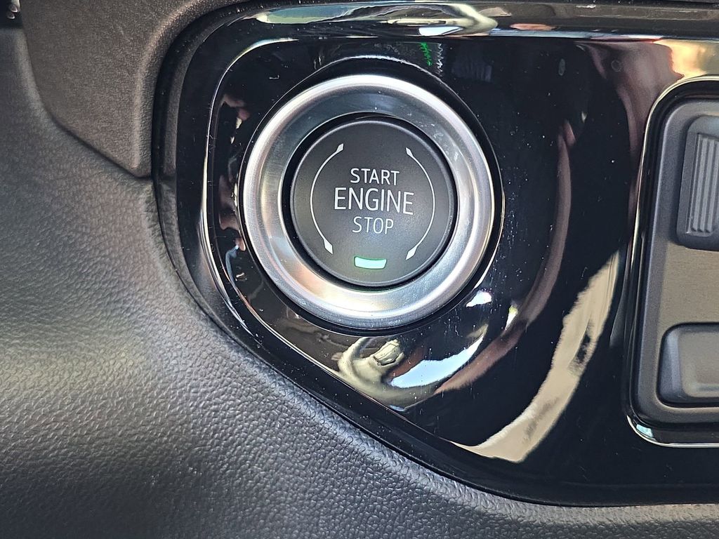 2025 GMC Sierra 1500 SLE - Photo 17