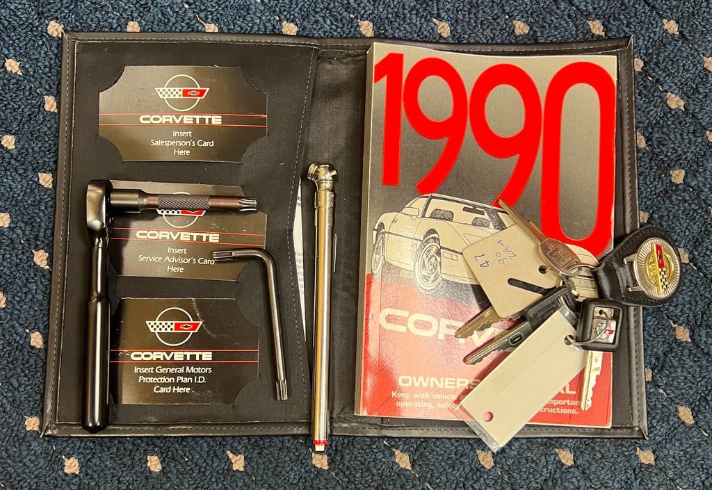1990 Chevrolet Corvette - Photo 28