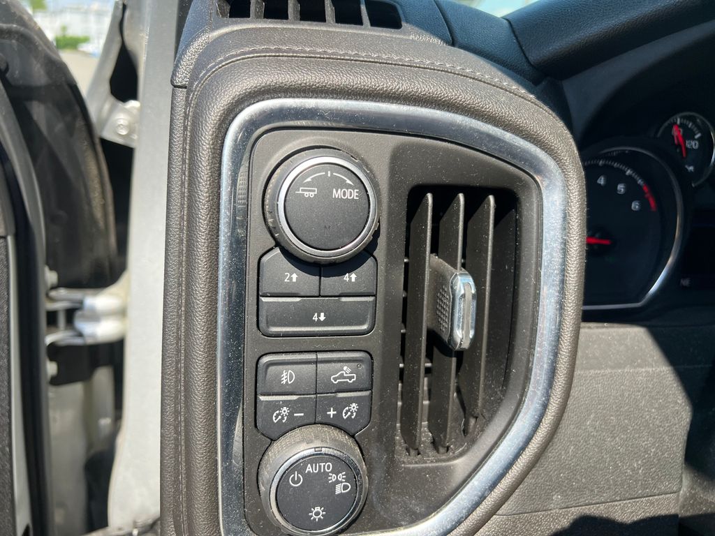 2022 Chevrolet Silverado 2500HD LT - Photo 18