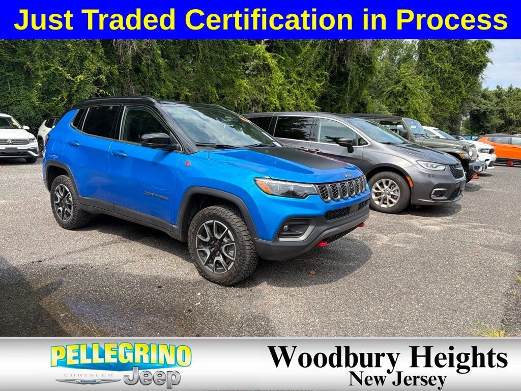 Used 2025 Jeep Compass Trailhawk SUV