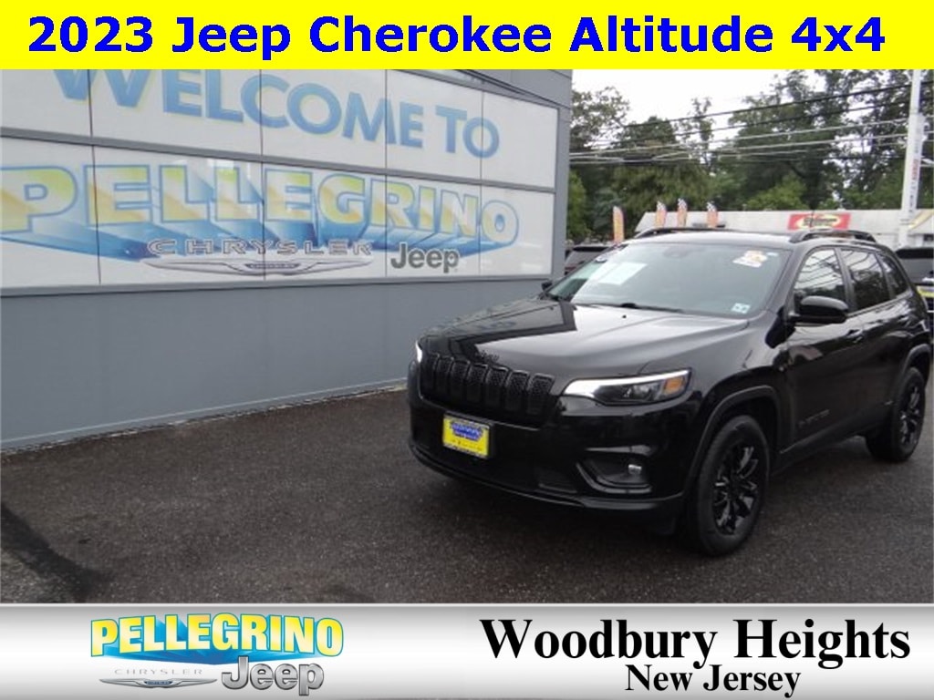 2023 Jeep Cherokee Altitude Lux