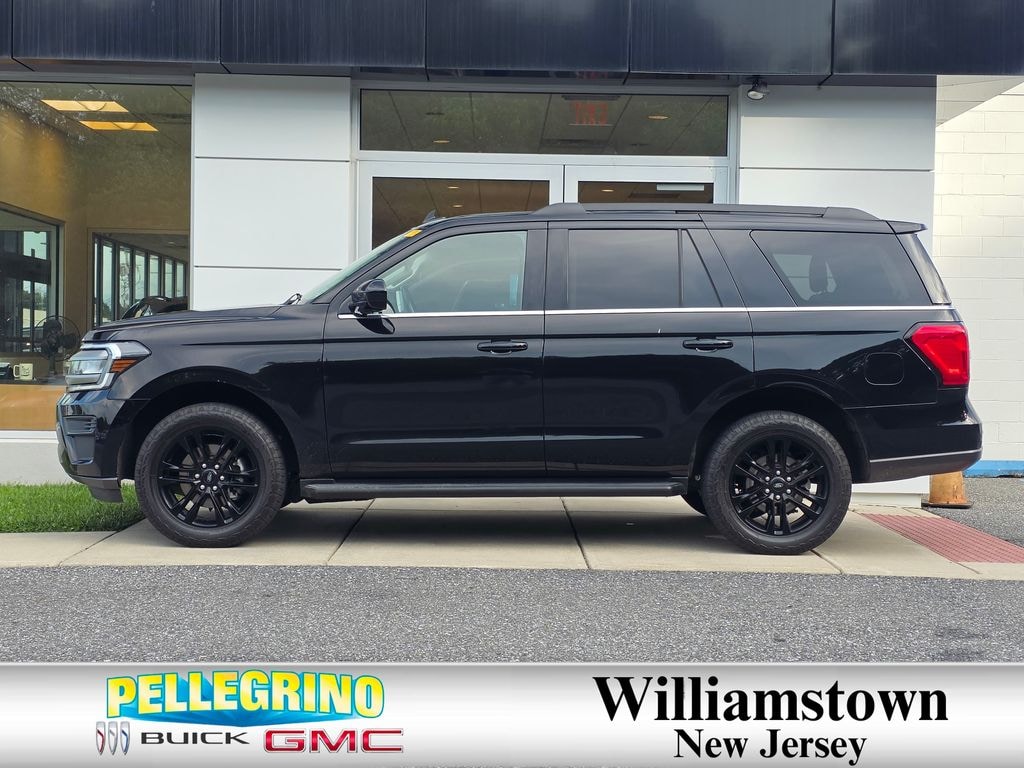 Used 2024 Ford Expedition XLT SUV
