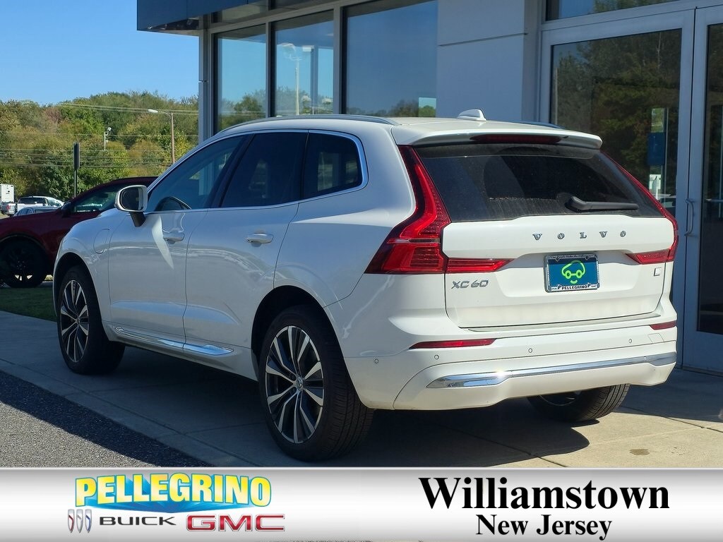 Used 2022 Volvo XC60 Recharge Plug-In Hybrid T8 Inscription Expression SUV