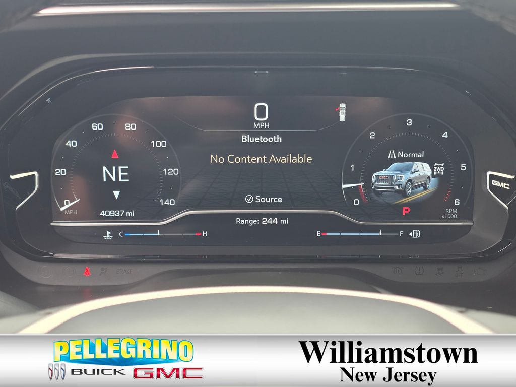 2024 GMC Yukon Denali - Photo 7