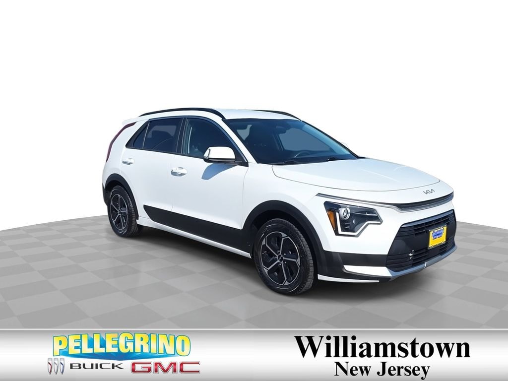 Used 2023 Kia Niro EX SUV