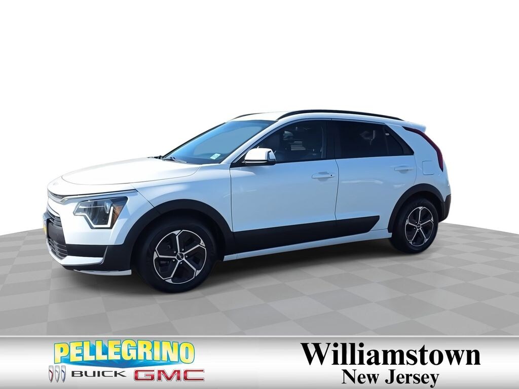 Used 2023 Kia Niro EX SUV