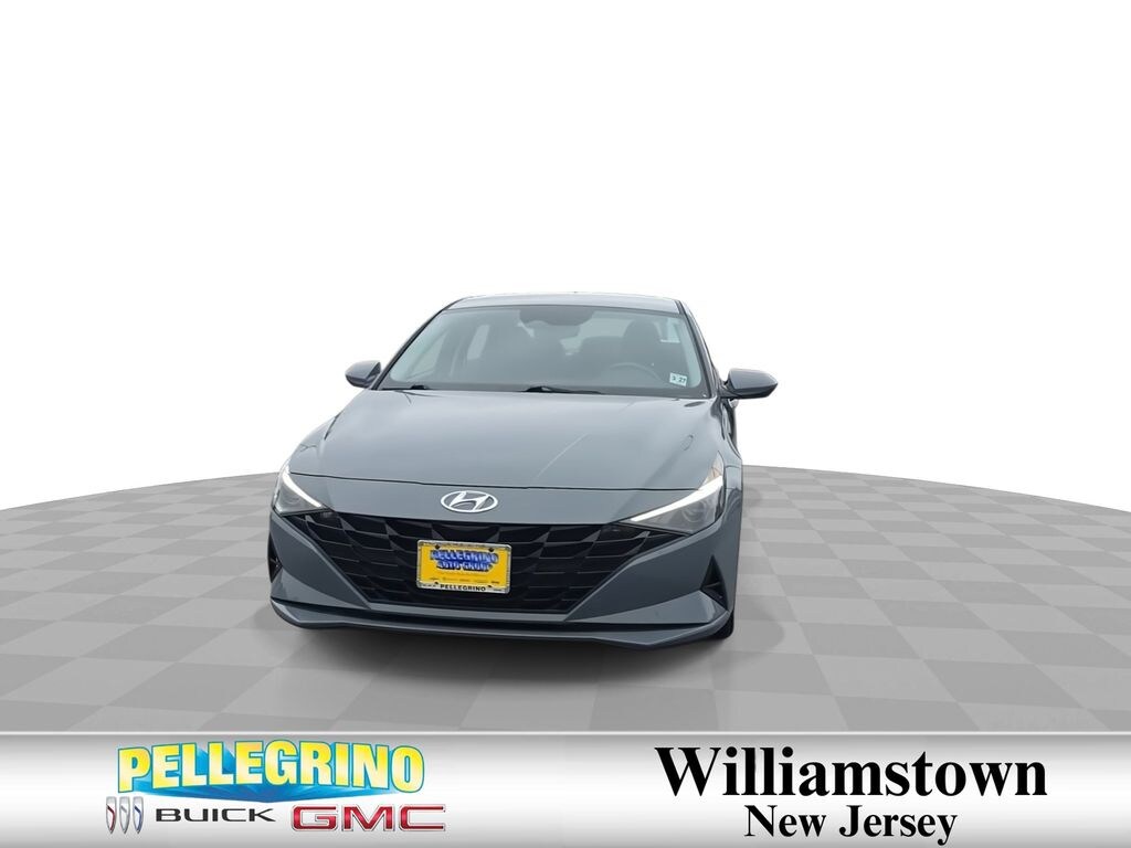 Certified 2022 Hyundai Elantra SE Sedan