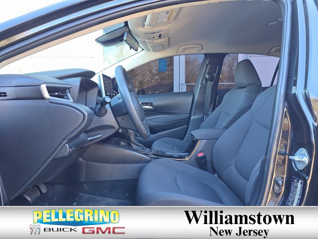 Used 2021 Toyota Corolla LE Sedan