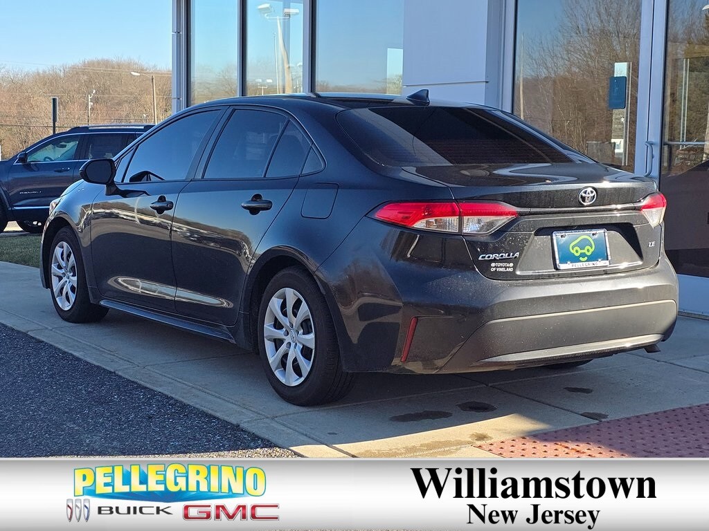 Used 2021 Toyota Corolla LE Sedan