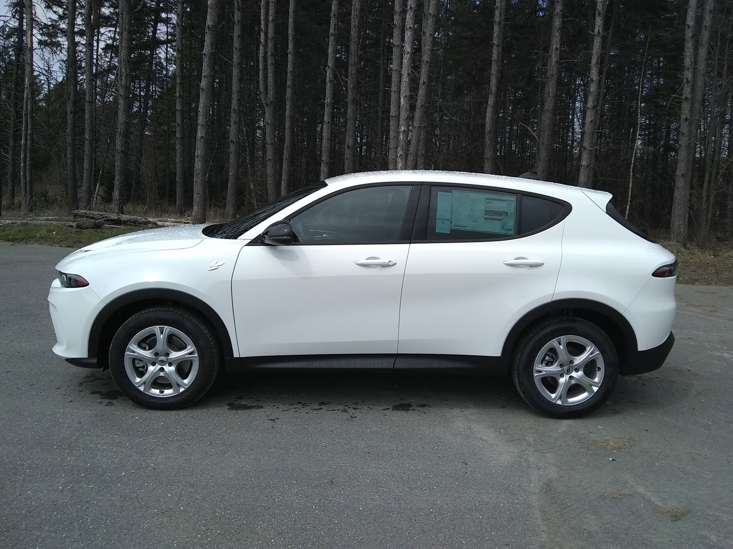 2025 Dodge Hornet GT photo 2