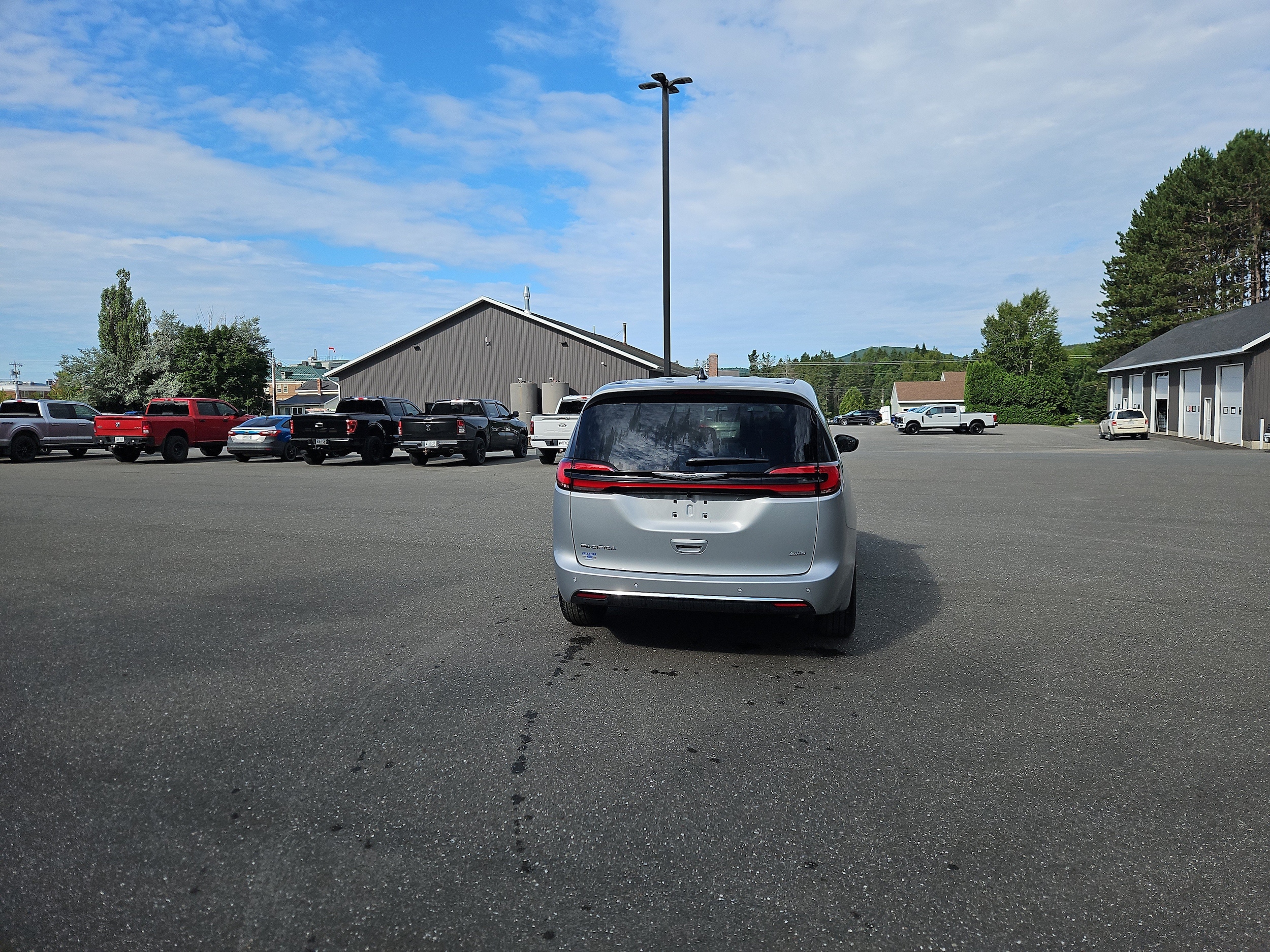 2026 Chrysler Pacifica Select - Photo 6
