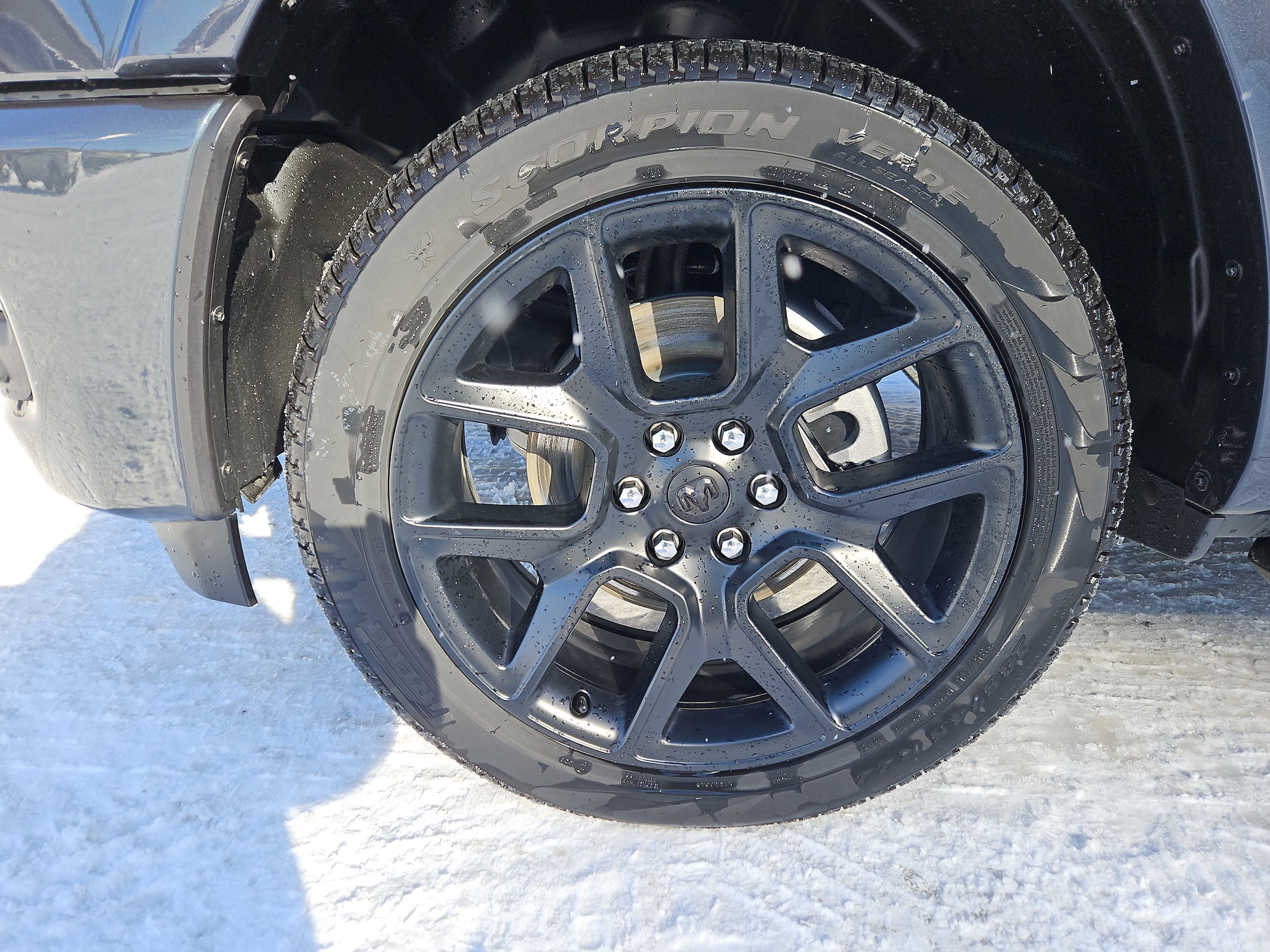 2026 RAM 1500 Laramie - Photo 9