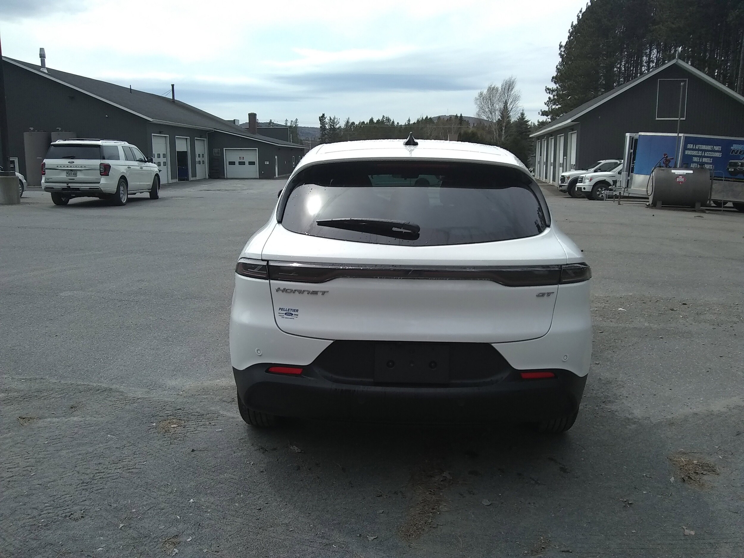 2025 Dodge Hornet GT photo 4