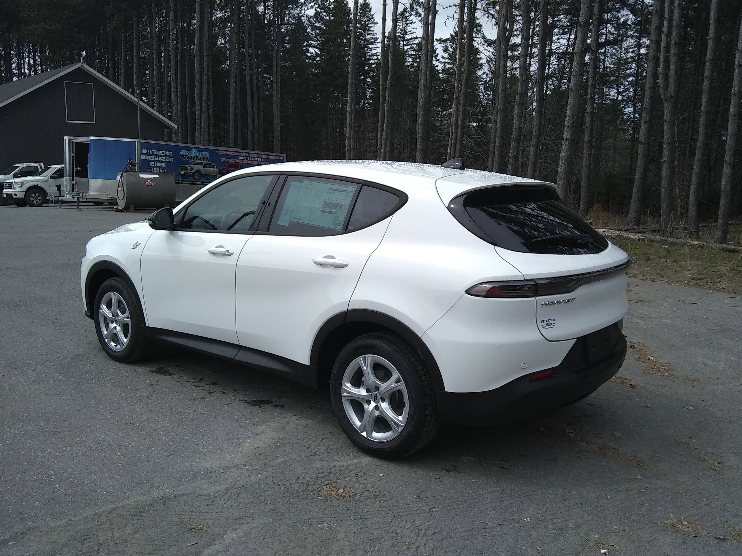 2025 Dodge Hornet GT photo 3