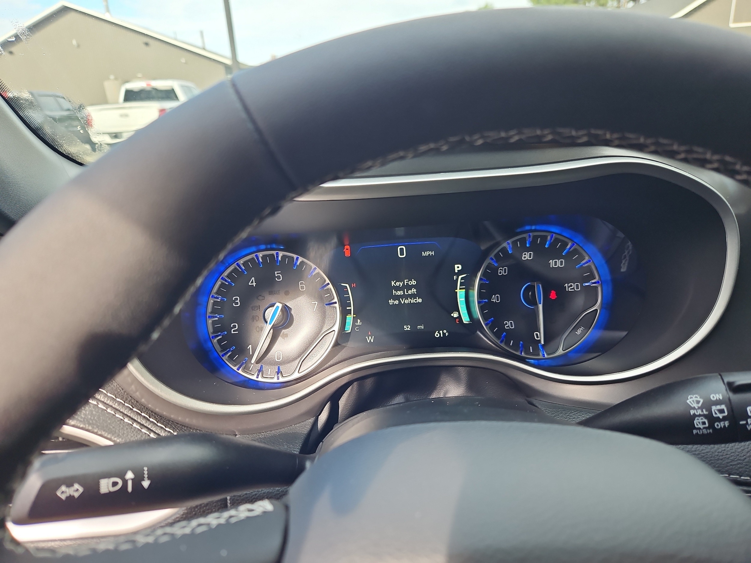 2026 Chrysler Pacifica Select - Photo 13