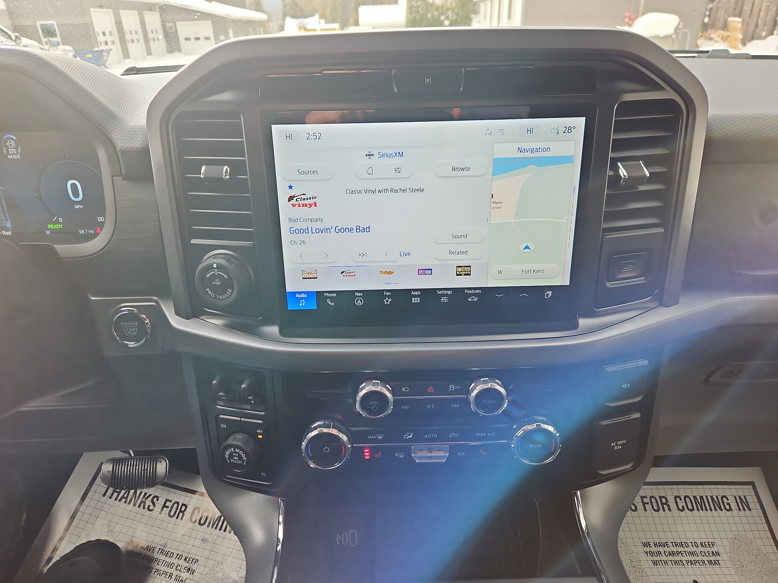 2025 Ford F-150 XLT - Photo 15