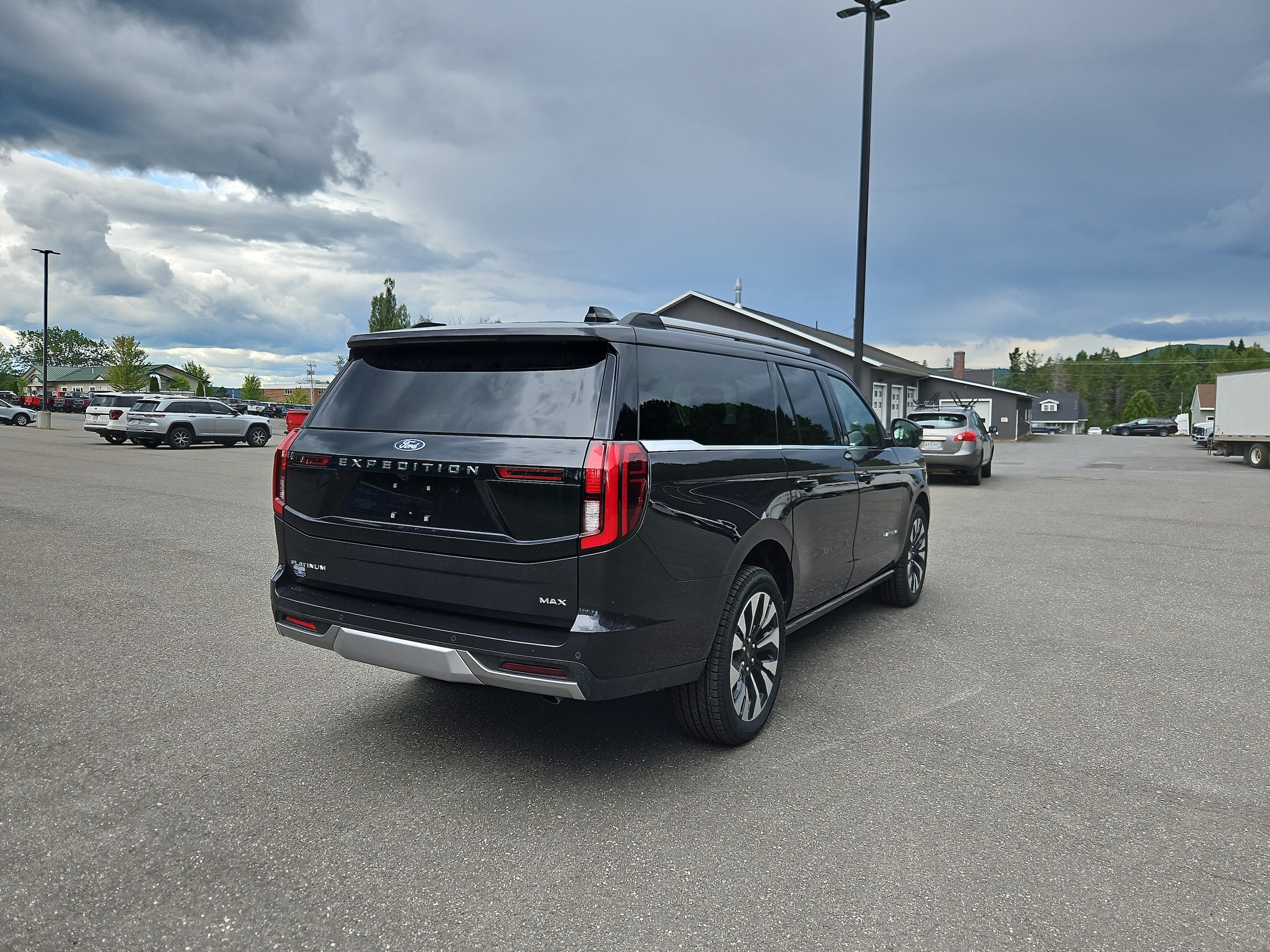 2026 Ford Expedition MAX Platinum - Photo 5