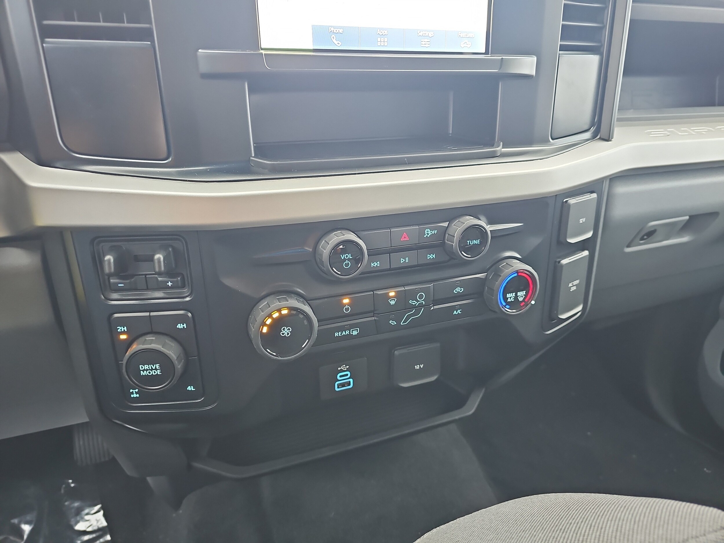 2026 Ford F-350 Super Duty XL - Photo 17