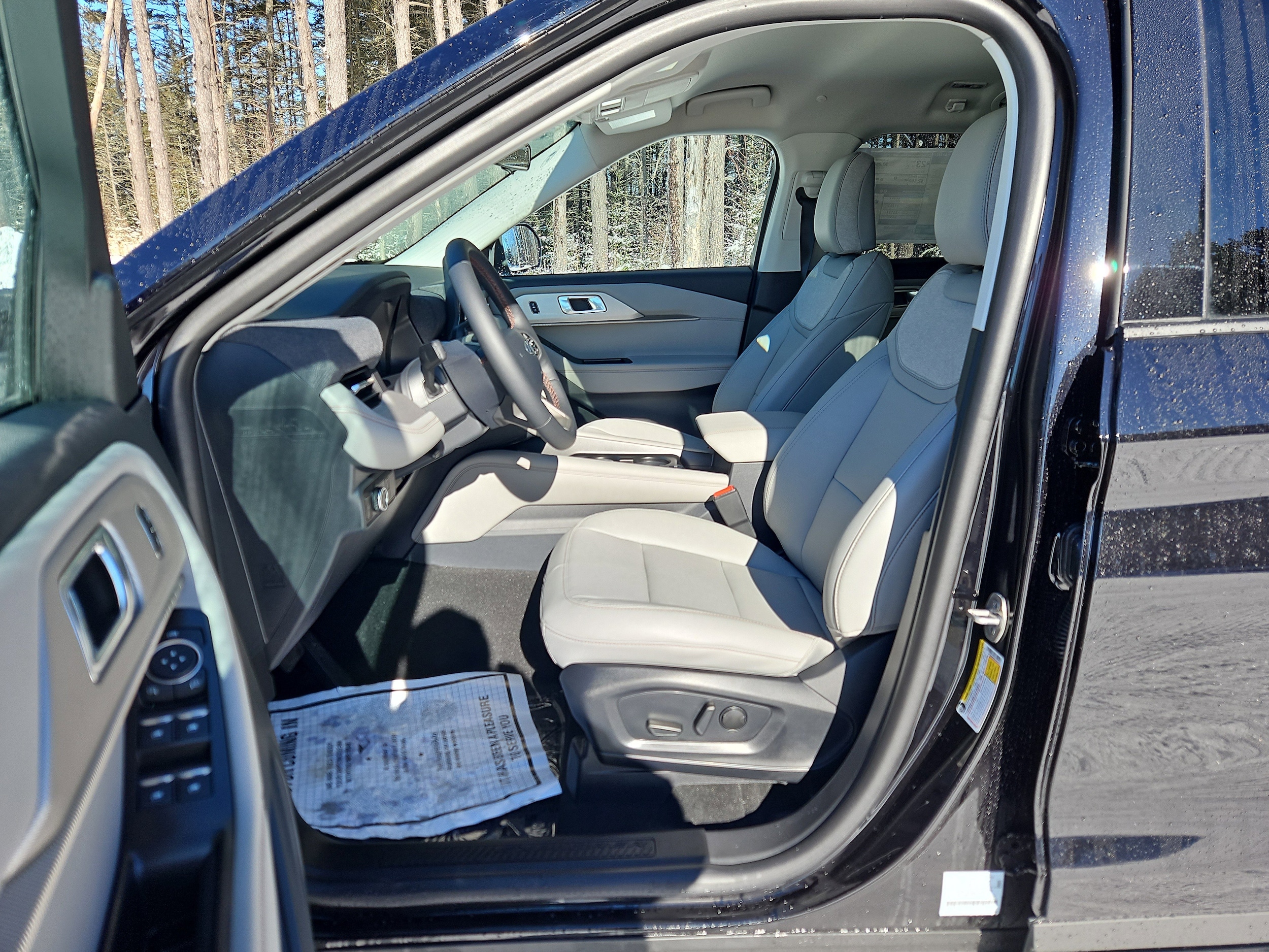 2026 Ford Explorer Active - Photo 14