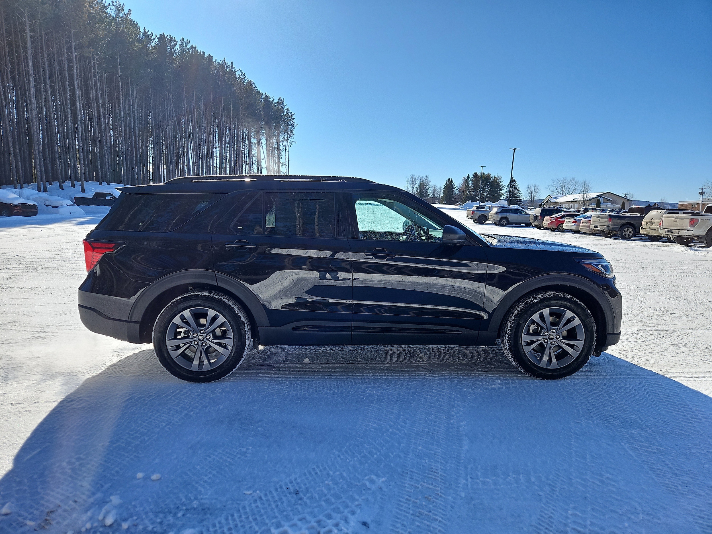 2026 Ford Explorer Active - Photo 7