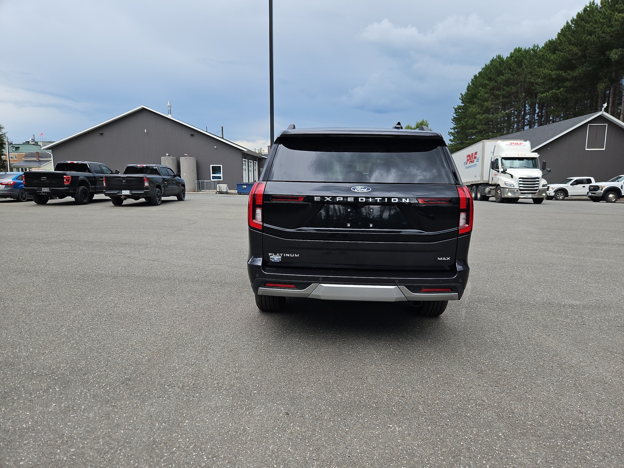 2026 Ford Expedition MAX Platinum - Photo 6
