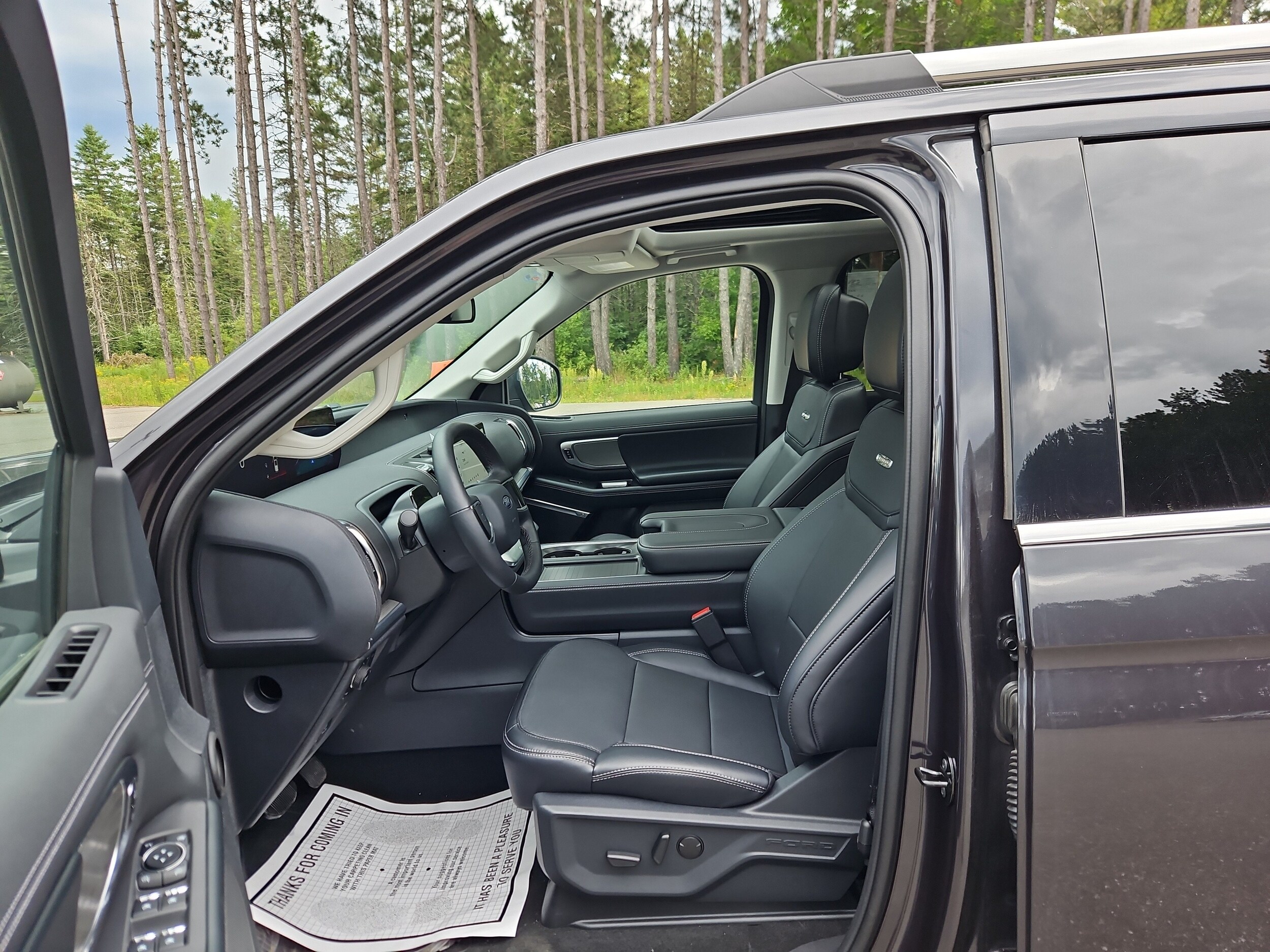 2026 Ford Expedition MAX Platinum - Photo 10