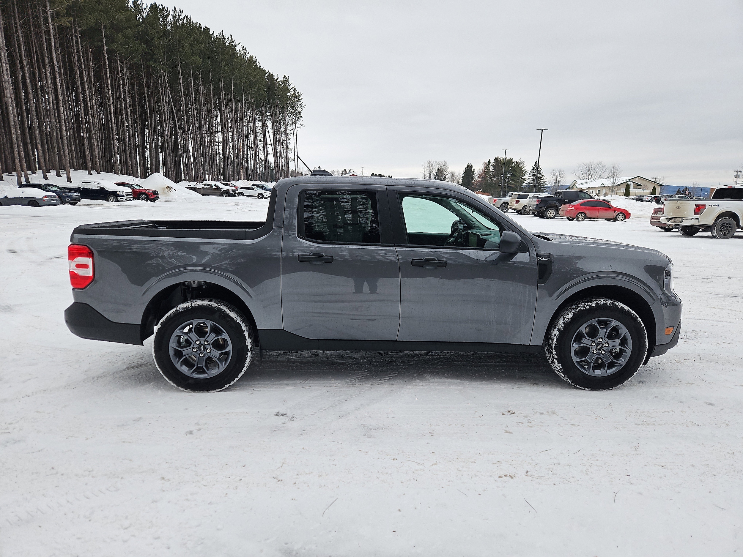 2026 Ford Maverick XLT - Photo 6
