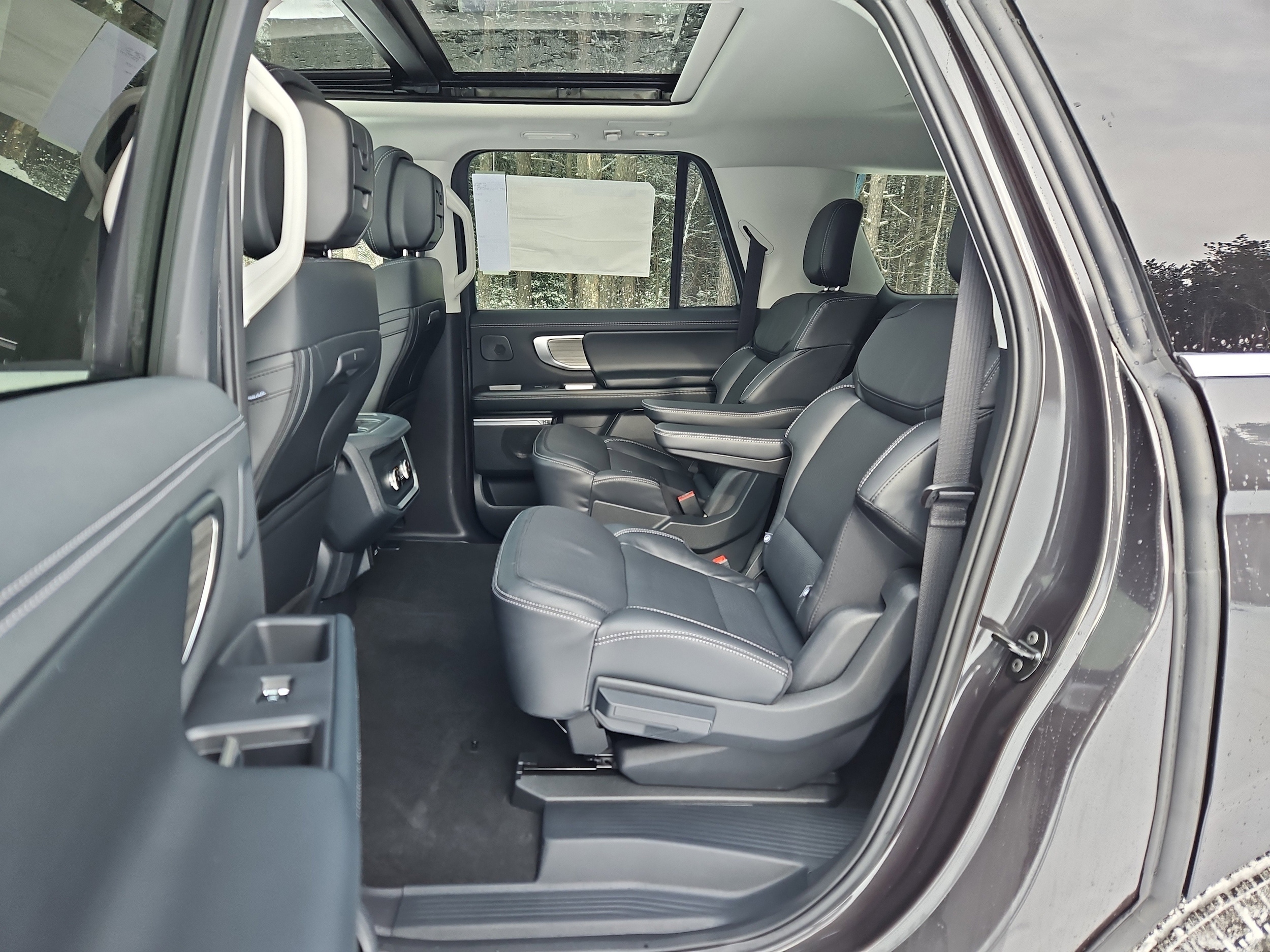 2026 Ford Expedition MAX Platinum - Photo 11
