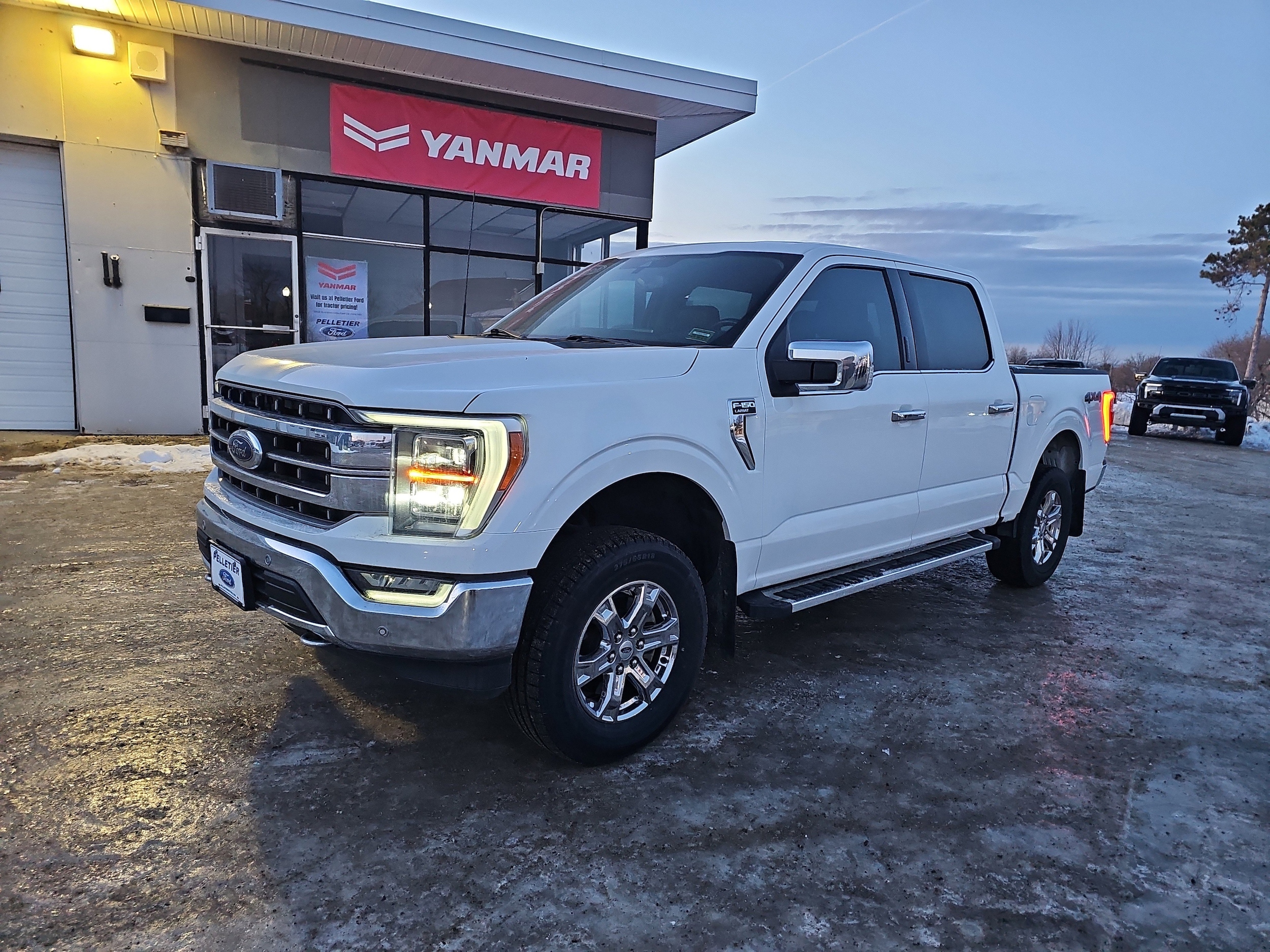 2022 Ford F-150 Lariat's photo