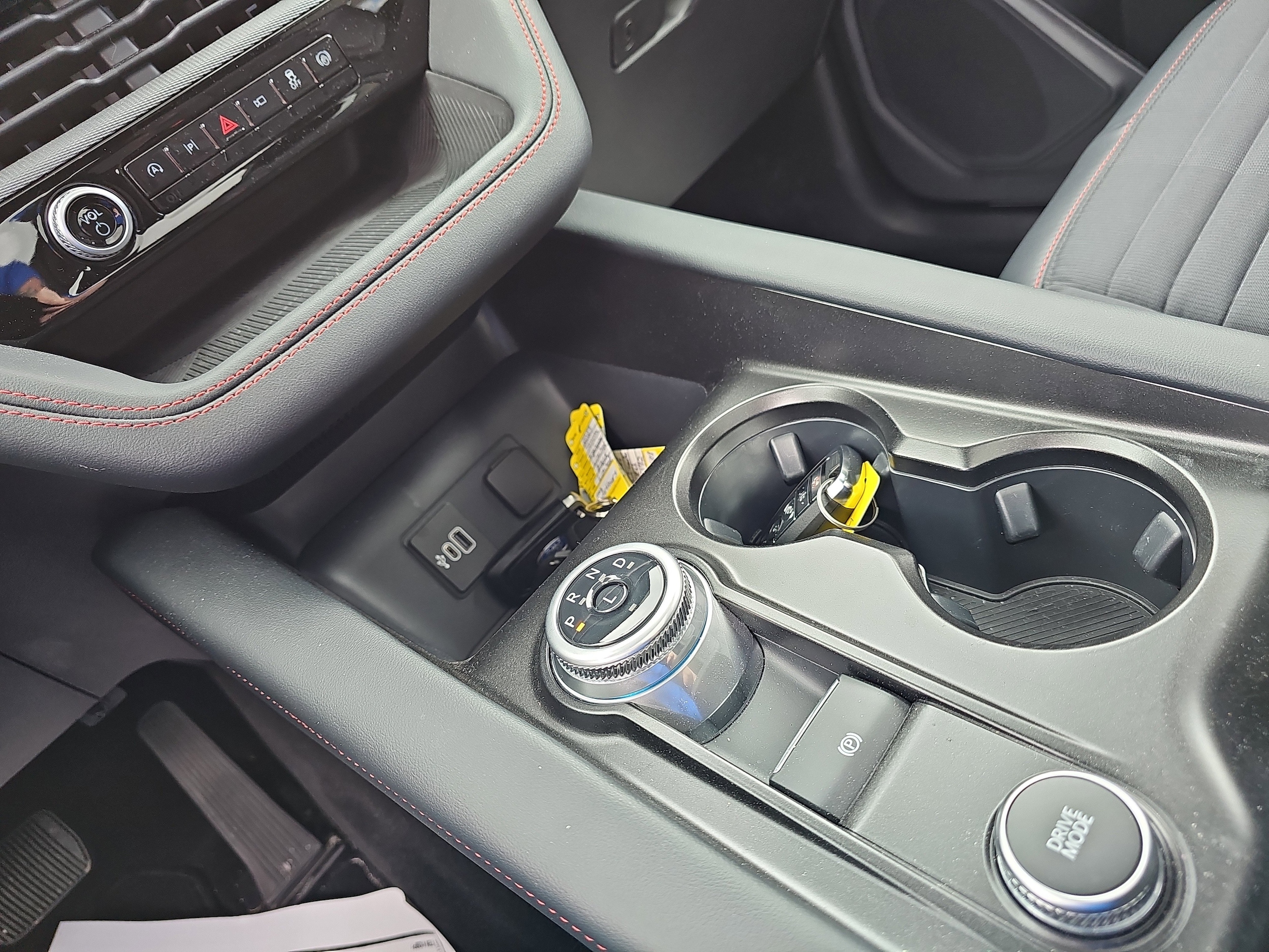 2026 Ford Explorer ST-Line - Photo 19