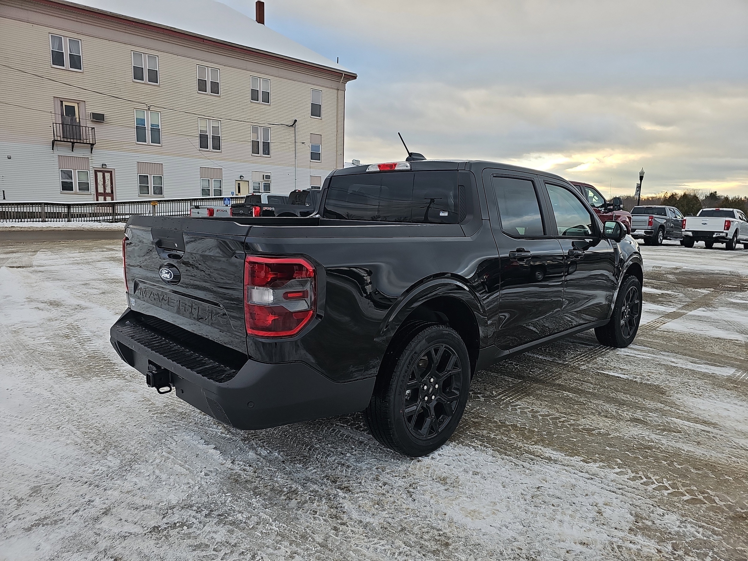 2026 Ford Maverick Lariat - Photo 8
