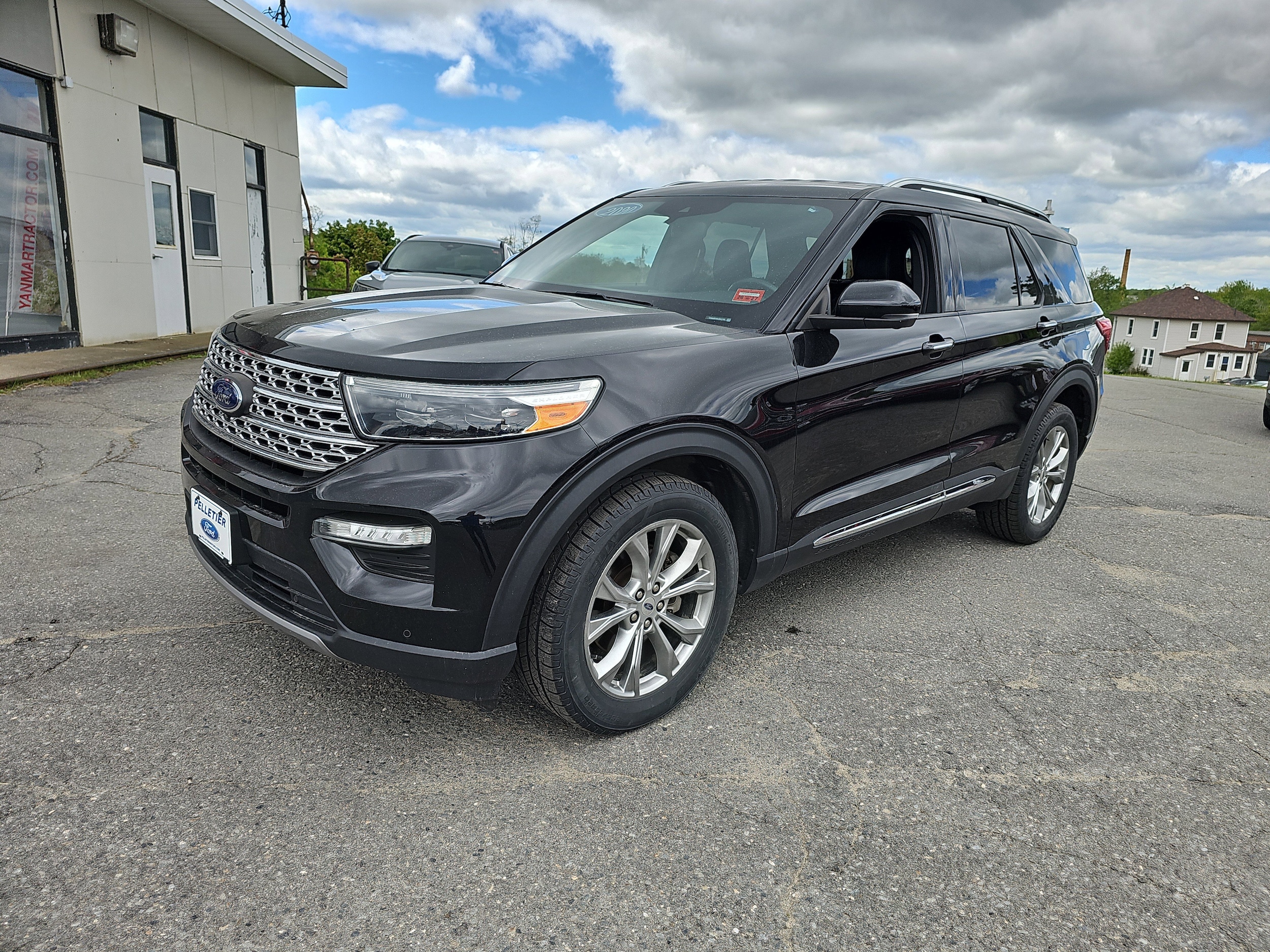 2020 Ford Explorer Limited 4WD's photo