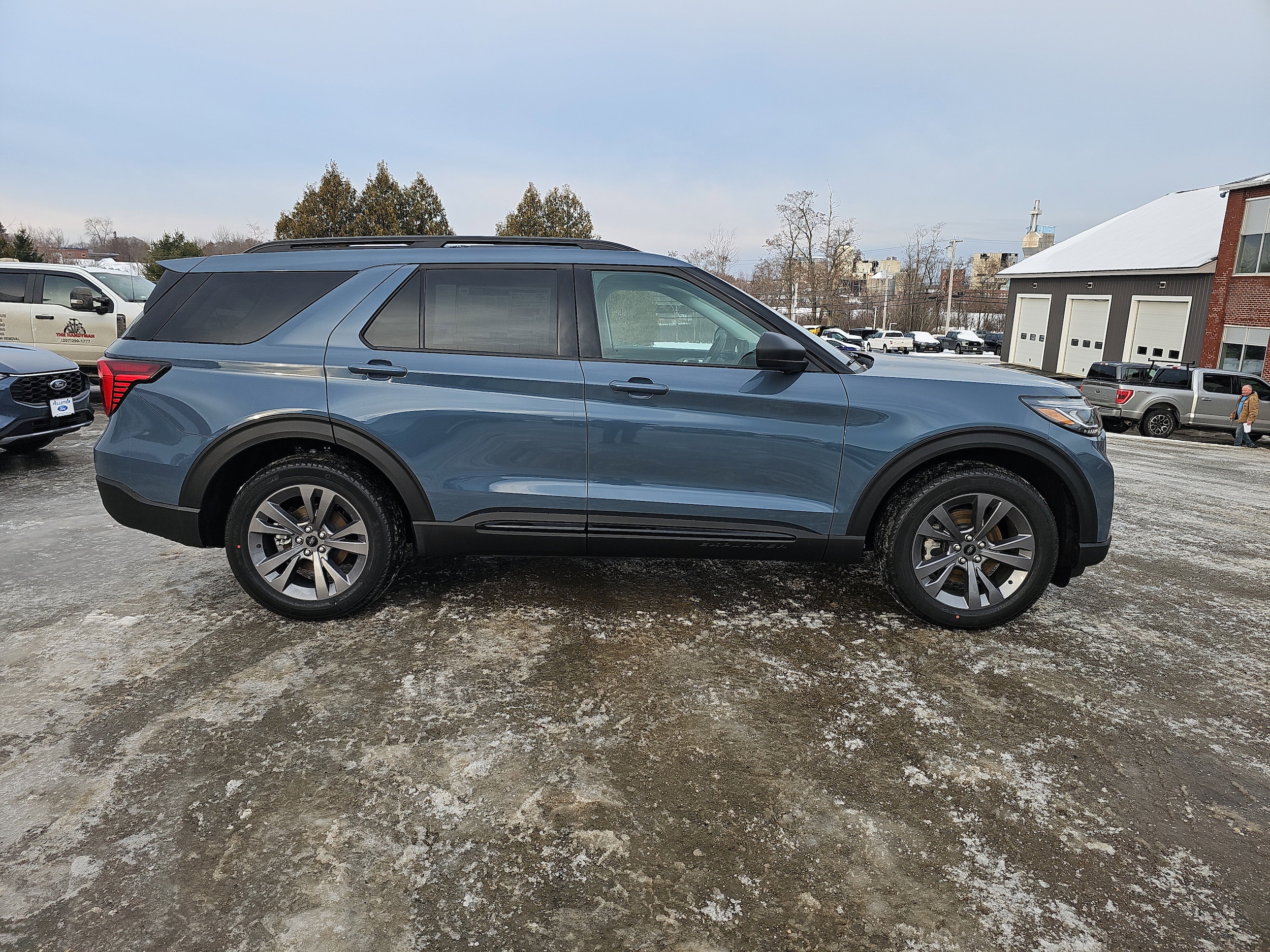 2026 Ford Explorer Active - Photo 9