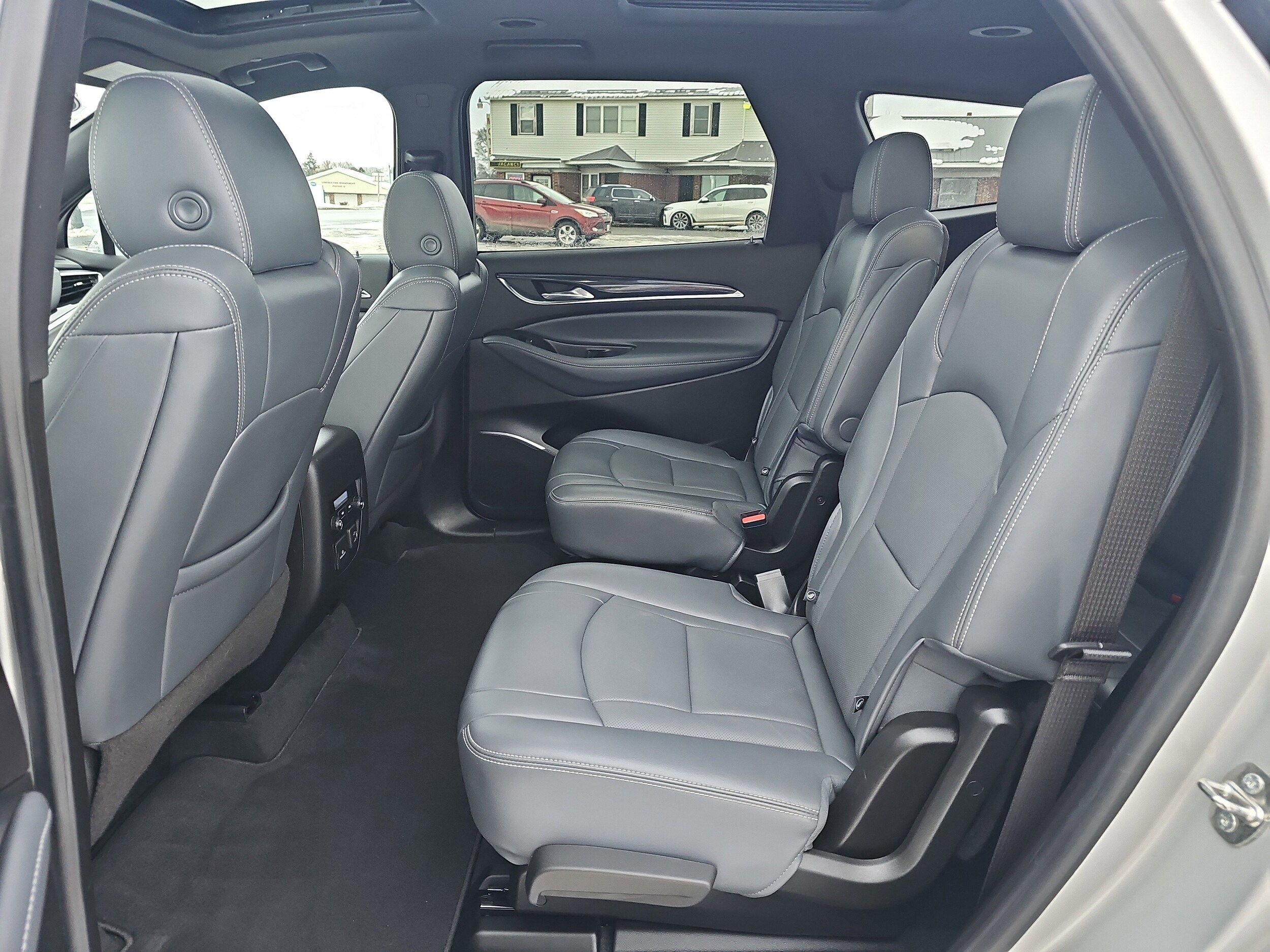 2022 Buick Enclave Essence - Photo 11